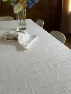 Dug METTE i Jacquard Hvid (140x320cm)
