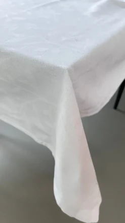 Dug METTEi Jacquard Hvid (140x270cm)