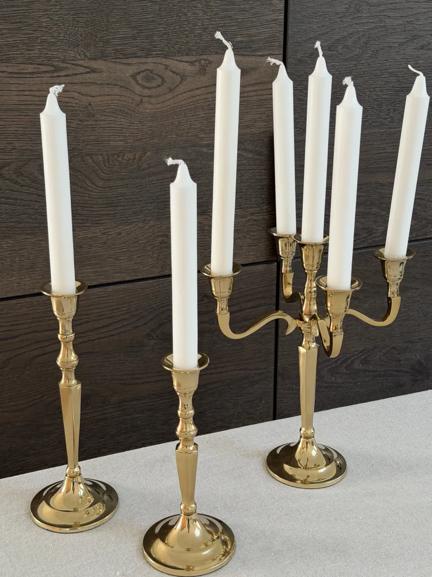 Lysestage Kantet i Guld Farve (H20cm)