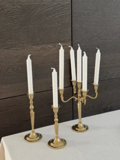 Lysestage Kantet i Guld Farve (H20cm)