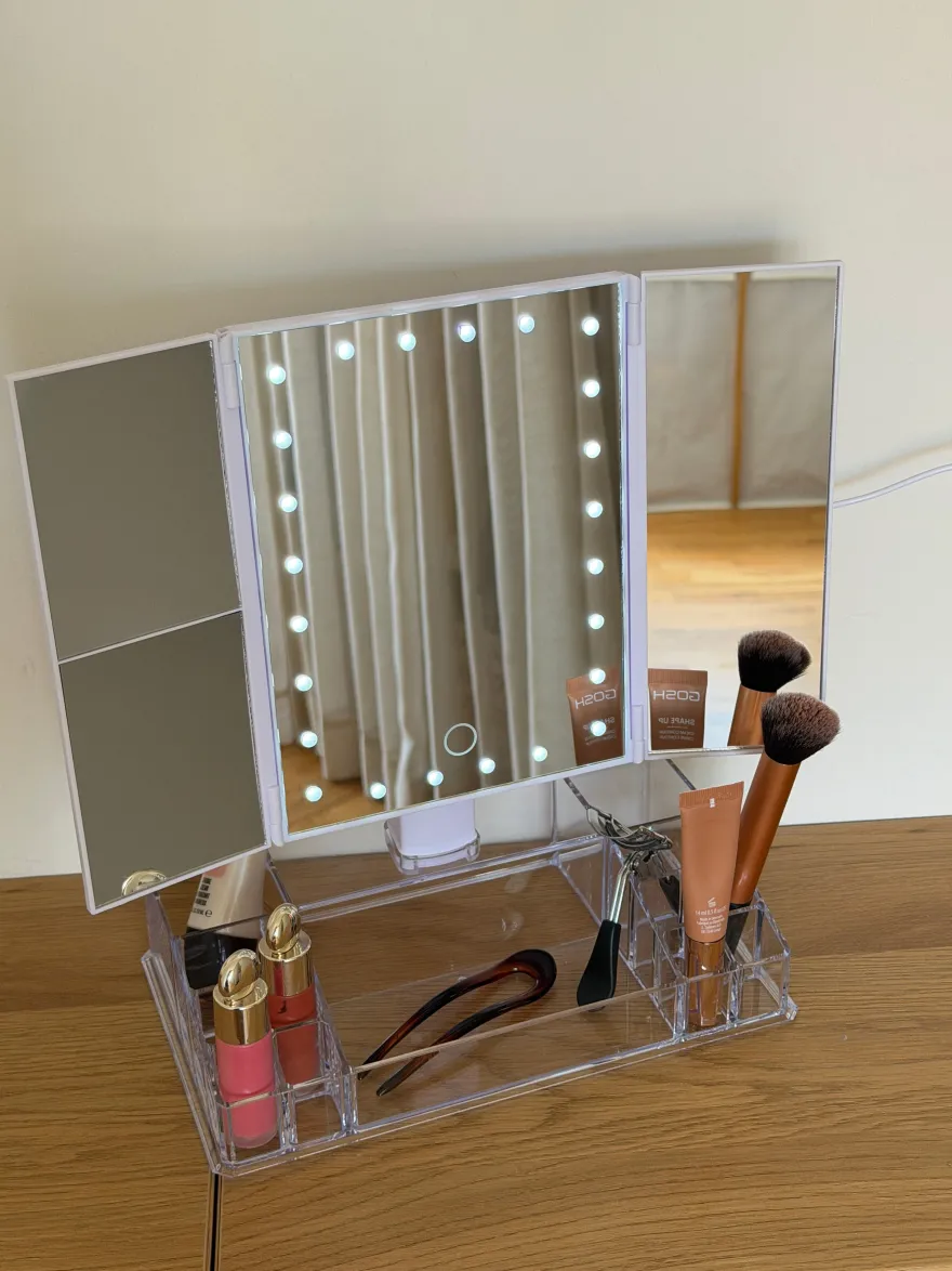 Makeupspejl m. 24 LED og Opbevaring