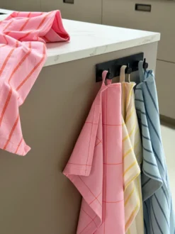 2 pk. Viskestykke MEYSA i Beige m. Gule Striber (50x70cm)