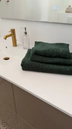 Södahl Håndklæde Comfort i Pine Green (50x100cm)