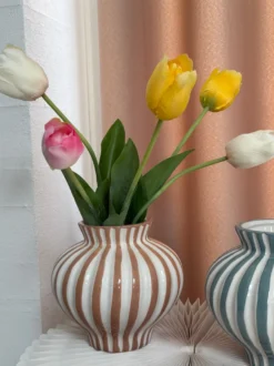 Vase BETSY i Grå/Grøn Stribe (Ø14,7x13,5cm)