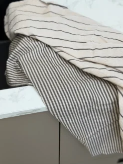 Viskestykke CORFITZ i Striber Beige/Grå 2-pak (50x70cm)