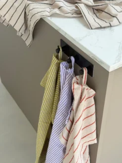 Viskestykke CORFITZ 2-pak i Striber Beige/Grøn (50x70cm)